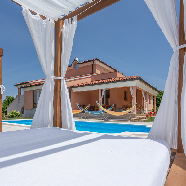 Villa Mirna, Villa Mirna - modern villa with swimming pool in Medulin, Croatia Medulin