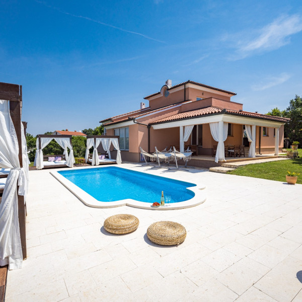 Villa Mirna, Villa Mirna - modern villa with swimming pool in Medulin, Croatia Medulin